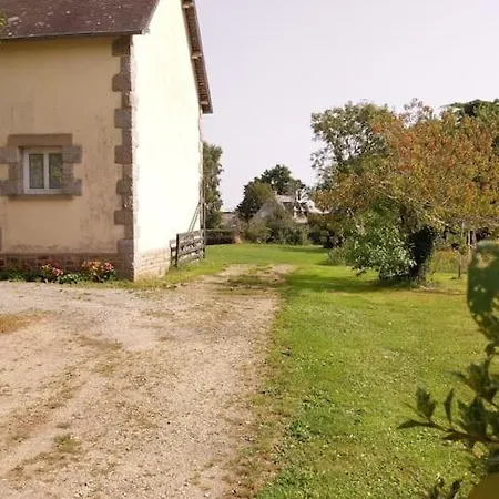 Gite-Appartement Sur La Cote D'Emeraude Beaussais Sur Mer Esterno foto